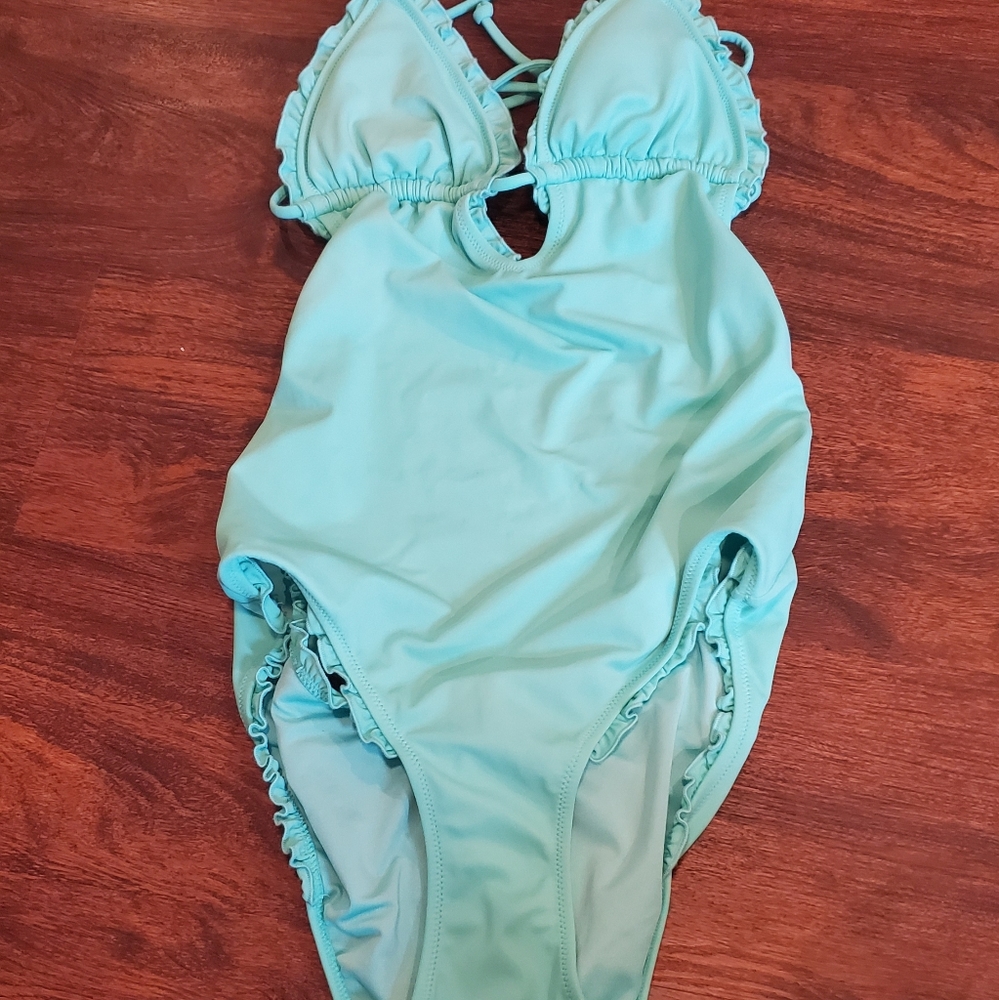 Victoria secret bathing suit 👙